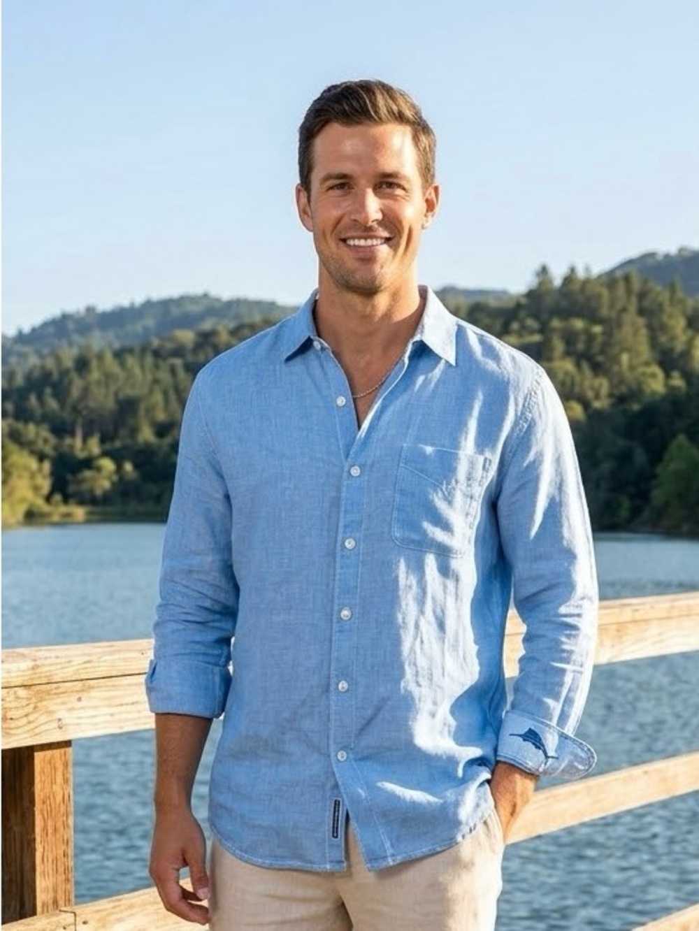 Tommy Bahama Men’s Medium 100% Linen Light Blue Long Sleeve Shirt Button Front